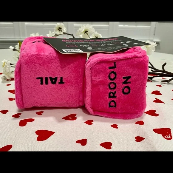 NWT Bark Box Gnawty Dog Dice Dog Toy - Valentine’s Day Dog Toy Squeaky 🎲 💕 - Picture 4 of 6